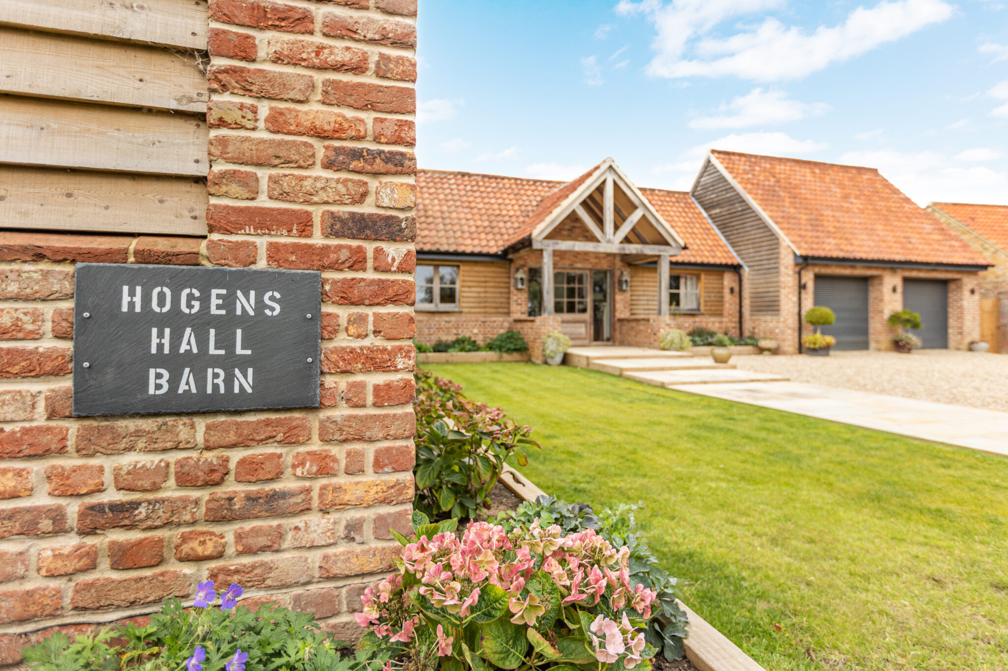 Hogens Hall Barn