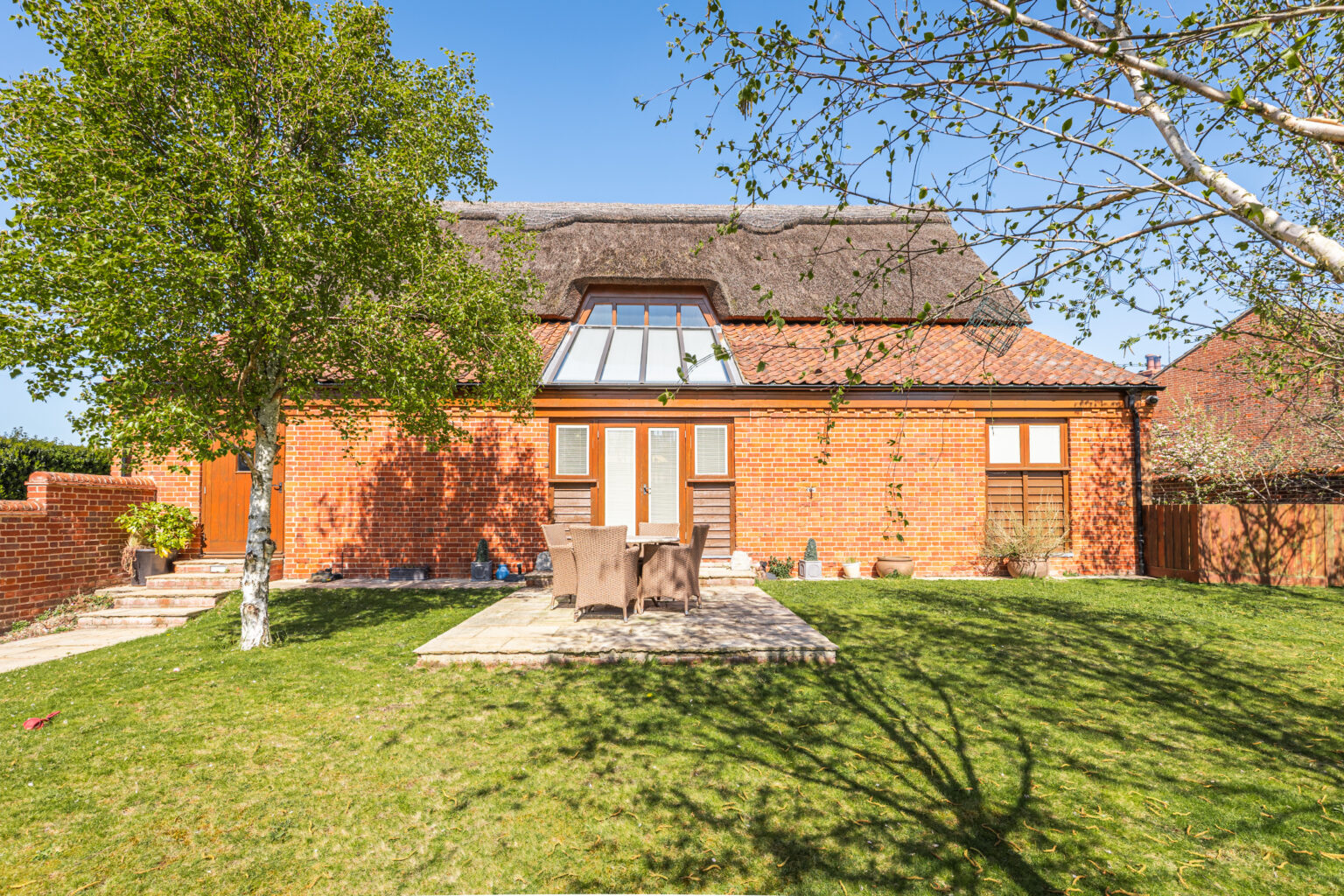 14 Broad Lane