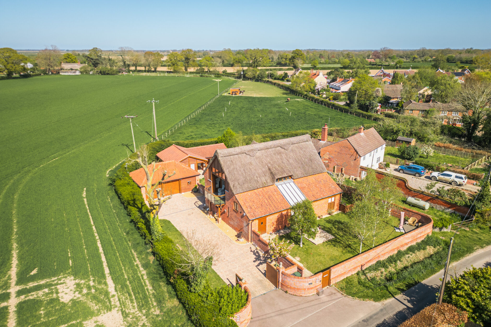 14 Broad Lane